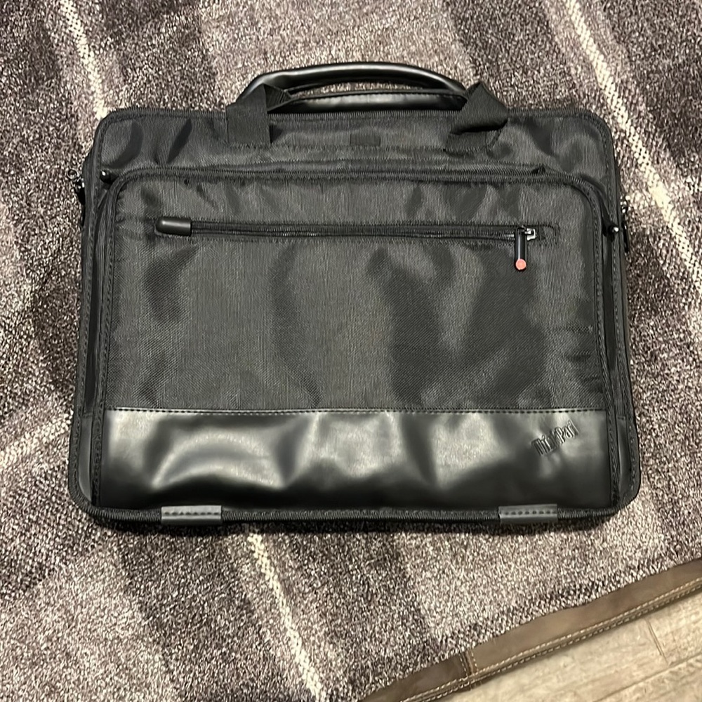 ThinkPad Lenovo lap top bag
